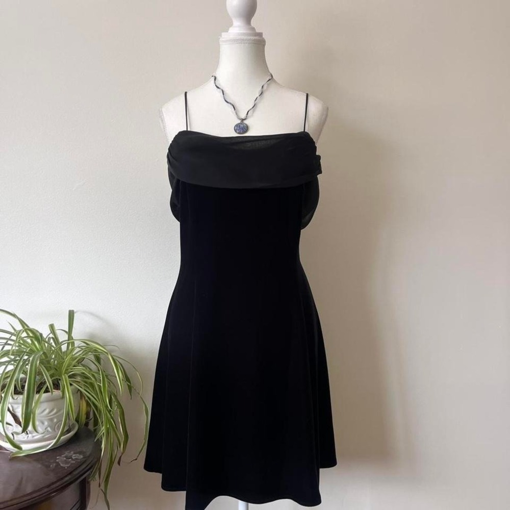 Vintage Betsy & Adam Velvet Mini Dress with Draping Womens size 12P romantic - Picture 2 of 8